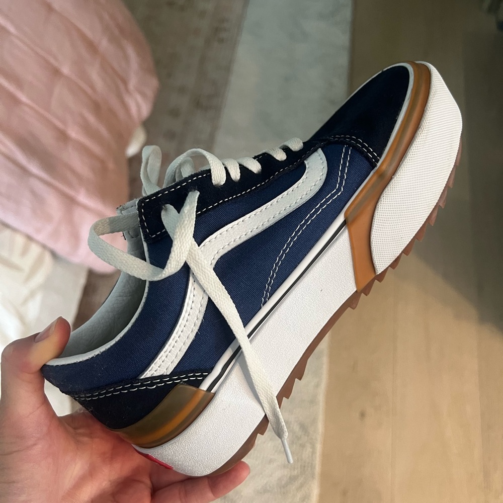 Platform navy blue Vans like new size women’s 6.5 size men’s 5.